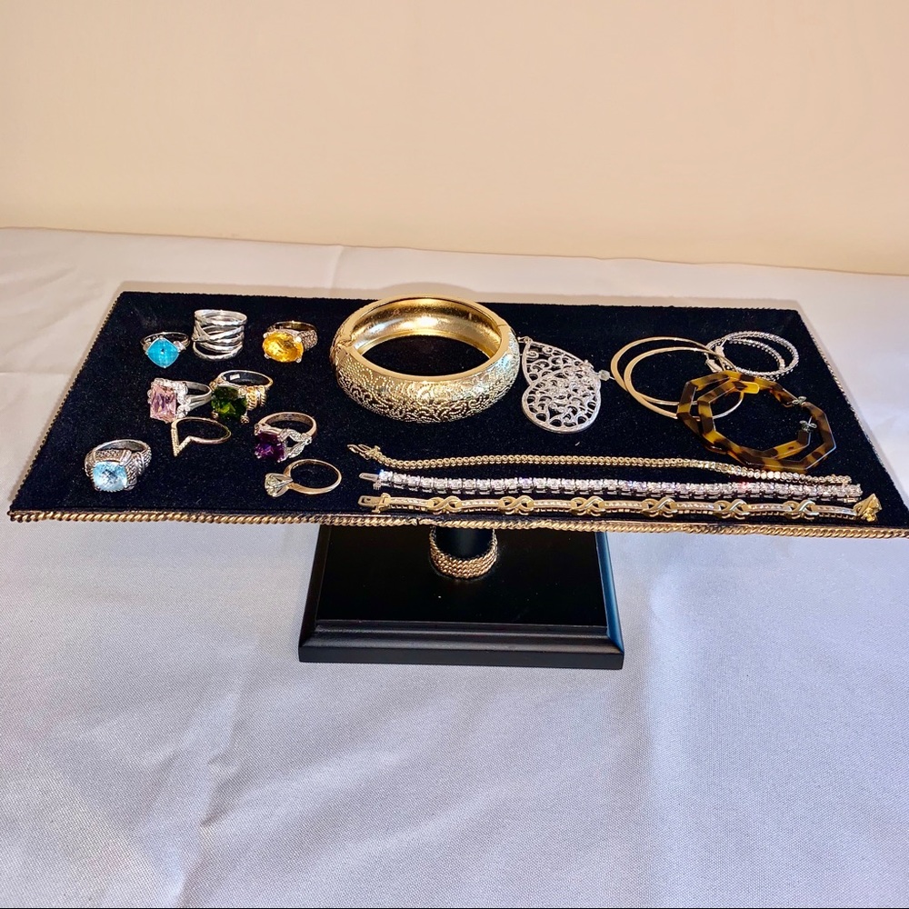 Jewelry Holder 1 - Picture 2 of 8